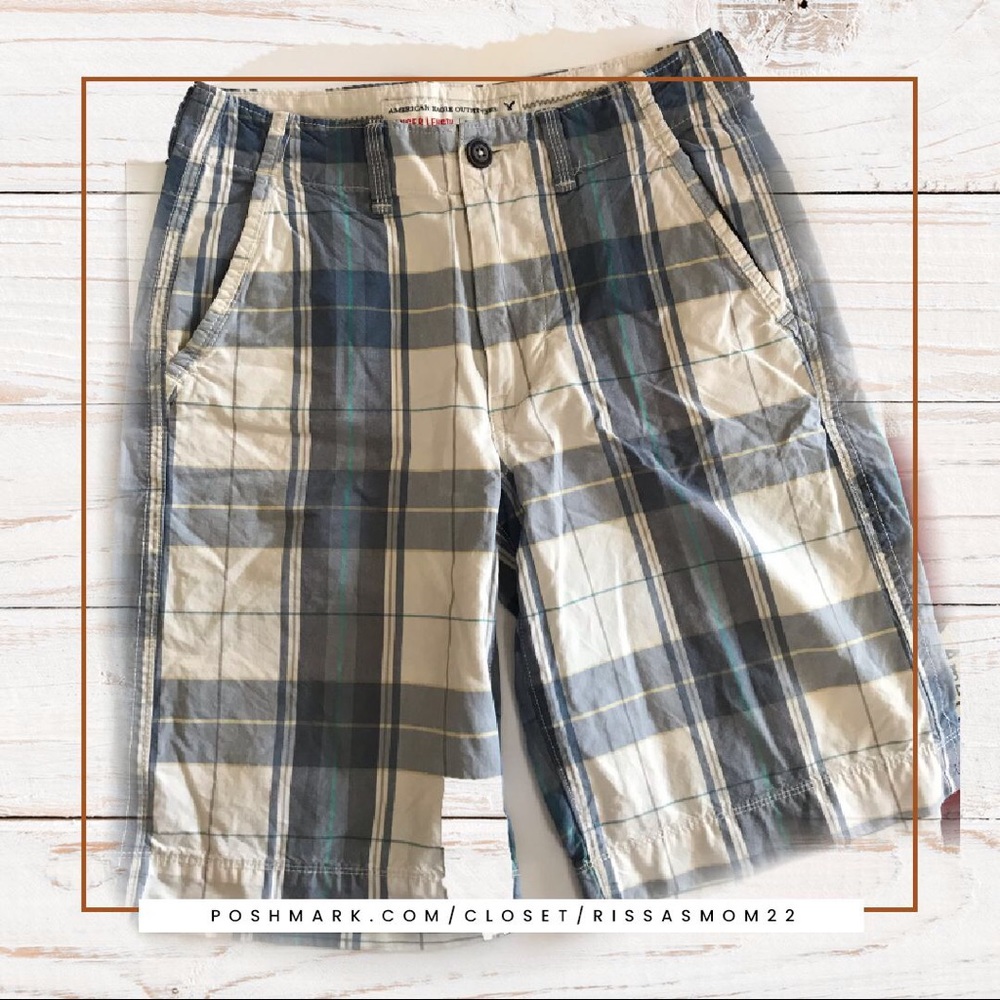 AMERICAN EAGLE OUTFITTERS Longer Length Shorts 28
